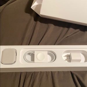 Apple Watch series 5 silver 44mm